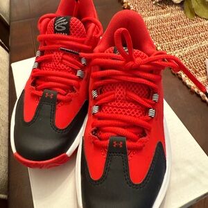 NIB Under Armour Kids Red and Black Athletic Sneakers
